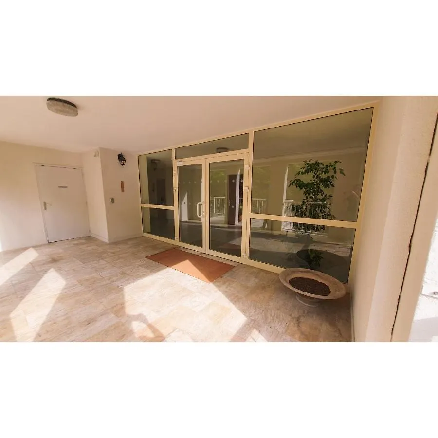 Parc Paradis Greoux-les-Bains Apartment